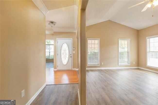Foto del edificio - 300 McKendree Ct