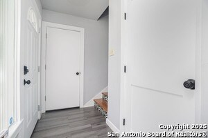 Foto del edificio - 270 Emporia Blvd
