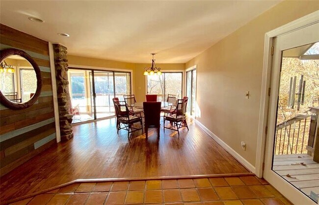 Foto del edificio - 2734 Bridgewater Dr
