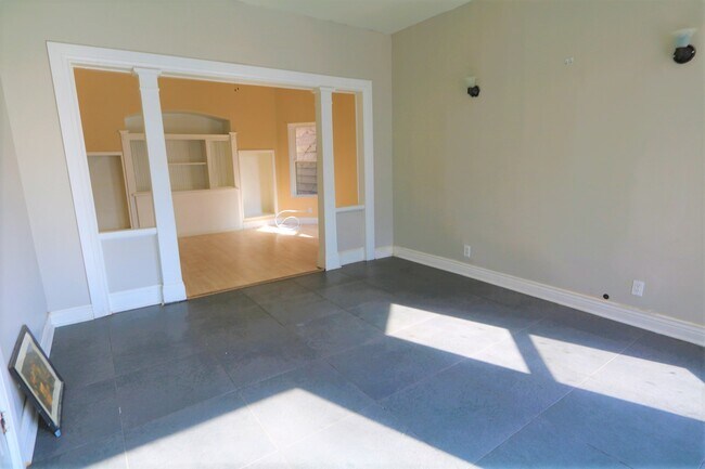 Foto del edificio - 6601 S Laflin St