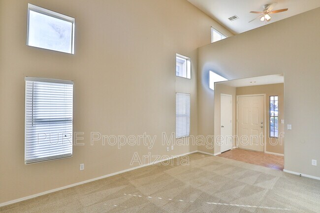 Foto del edificio - 34467 N Picket Post Dr