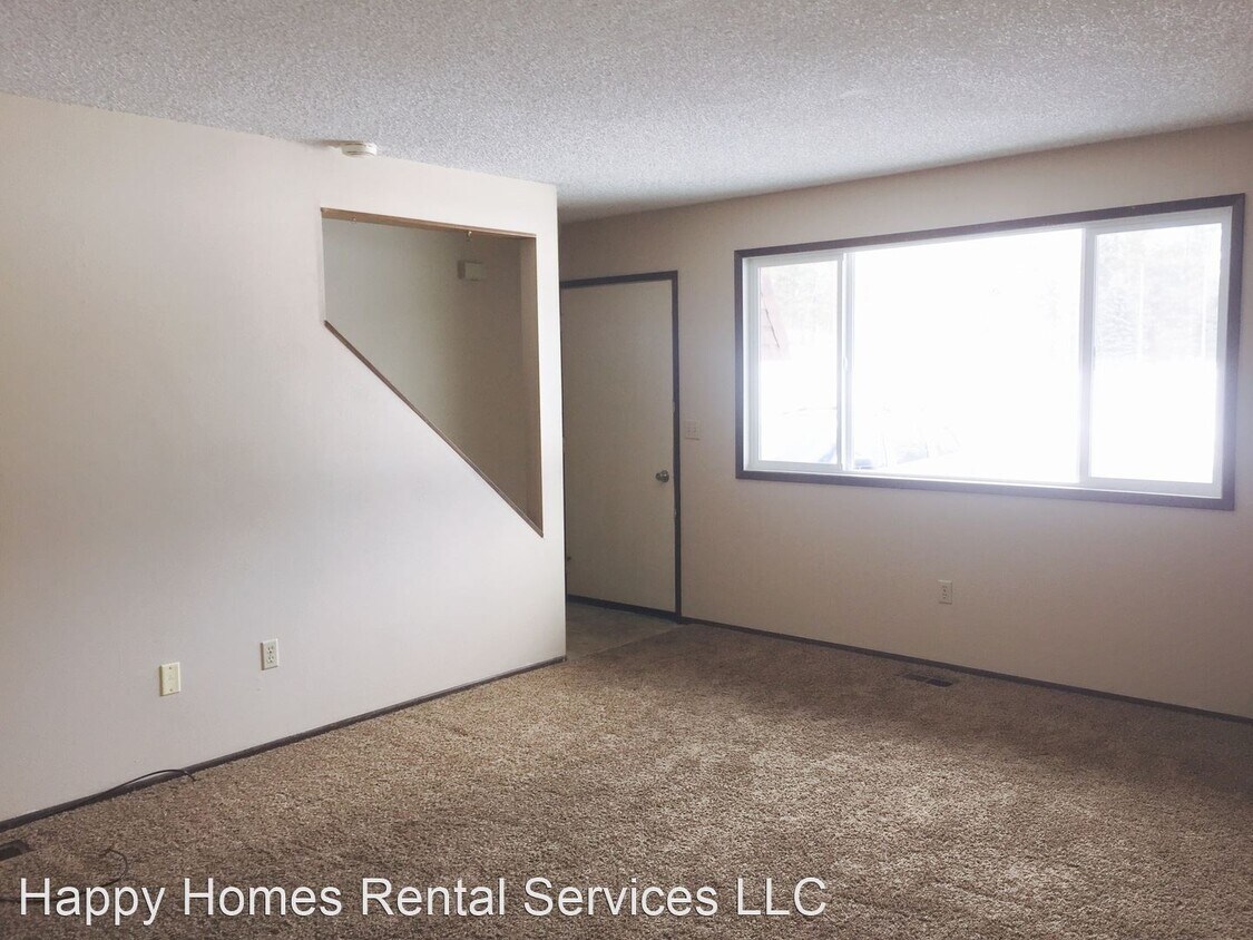 Primary Photo - 2 br, 1.5 bath House - 2056 Fairway Drive