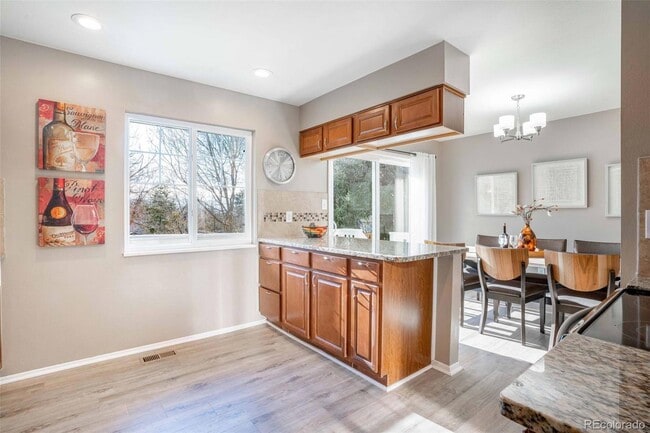 Foto del edificio - 7373 E Fremont Dr