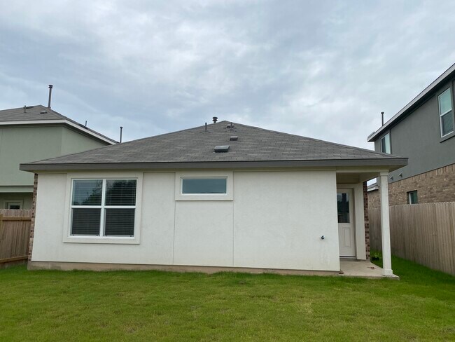 Foto del edificio - 204 Sunset Deer Ln