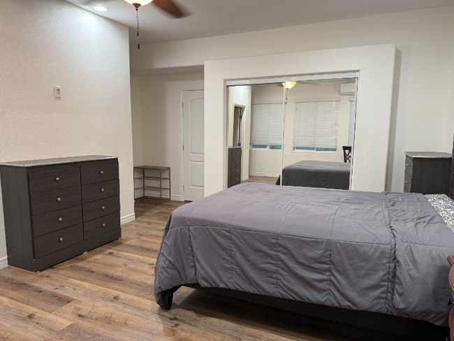 Building Photo - 7847 Hazelnut Dr