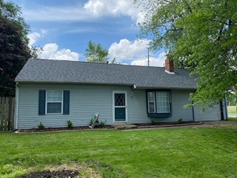 Primary Photo - 2911 Lawndale Dr