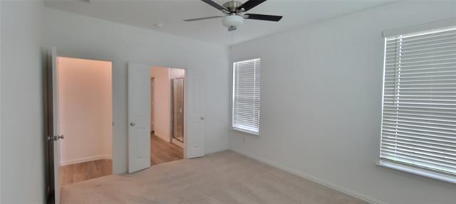 Foto del edificio - 9909 Elkhorn Dr