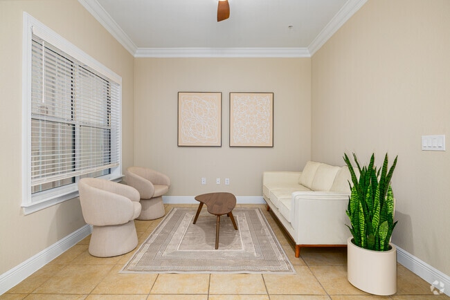 2 habitaciones, 2 baños - 111 m² - Sala de estar - The Palms Condominiums