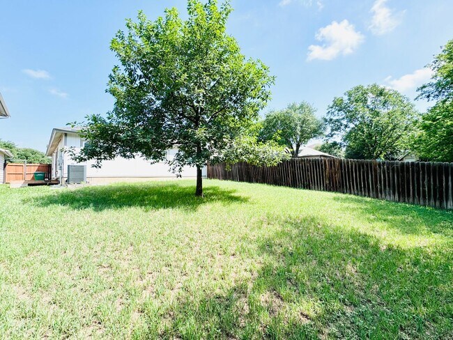 Foto del edificio - Discover Your Dream Haven: A Stylish Retreat in San Antonio, Texas