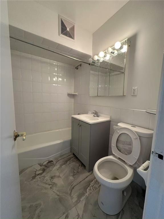 Foto del edificio - 175 72nd St