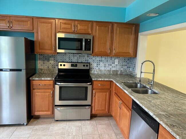 Foto del edificio - 717 Westminster Ln
