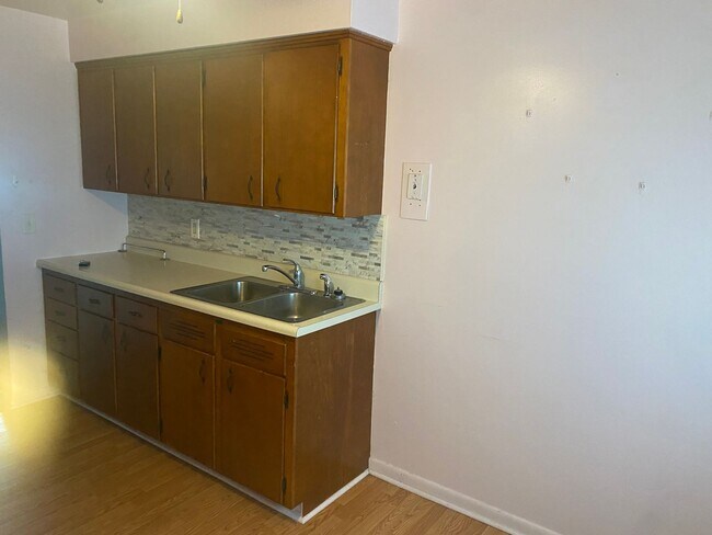 Foto del edificio - 2516 W Newman Pkwy