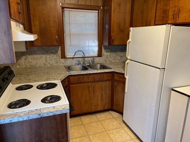 Foto del edificio - 1BED/1BA Duplex