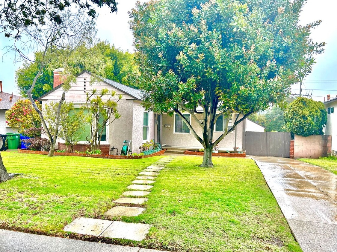3 Bed 2 Bath House - 3 Bed 2 Bath House