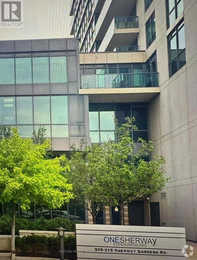 Building Photo - 215-215 Sherway Gardens Rd