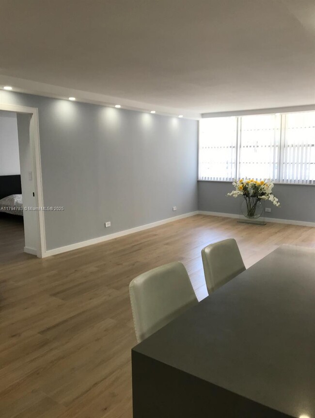 Foto del edificio - 251 174th St