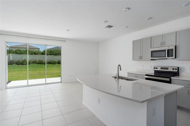 Foto del edificio - 6344 Willowside St