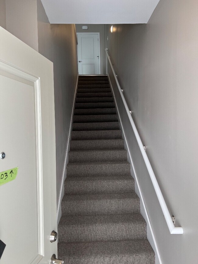 Building Photo - 4440 - 4450 S 26th St