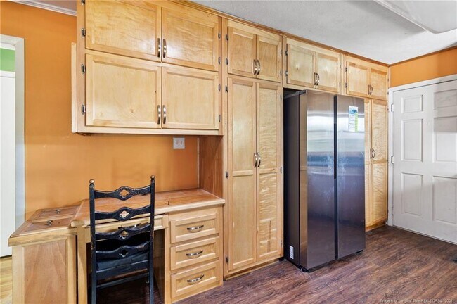 Building Photo - 2815 Skycrest Dr