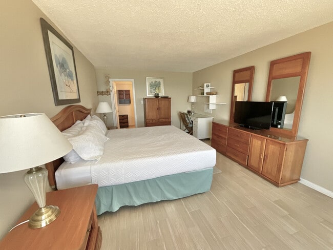 Building Photo - 303 Atlantic Ave