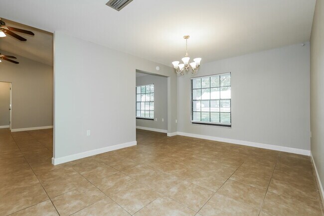 Foto del edificio - 5432 Houston Dr