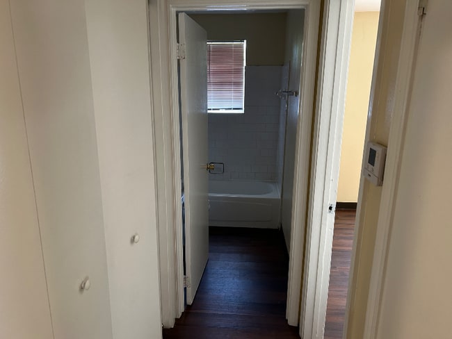 Foto del edificio - 2201 Fairchild St