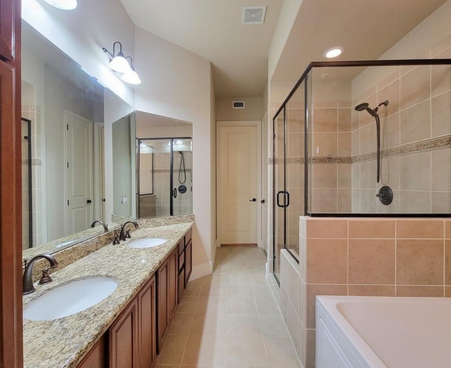 Foto del edificio - 58 Briar Hollow Ln