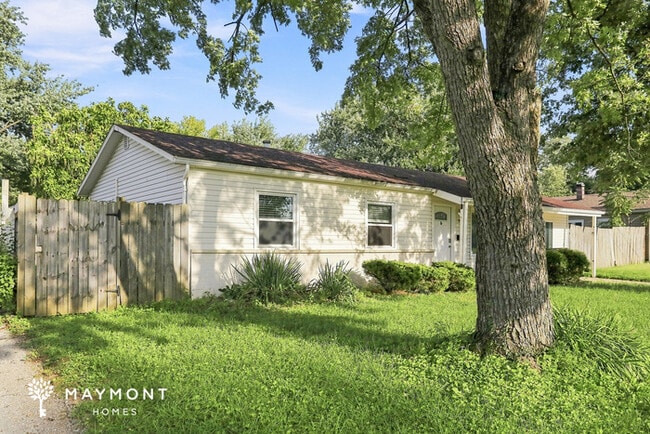 Building Photo - 990 Sheffield Dr
