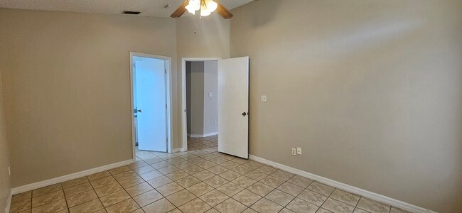 Building Photo - 206 Panorama Dr