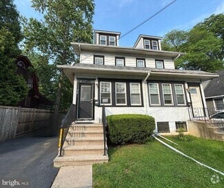 Building Photo - 34 Wilton St
