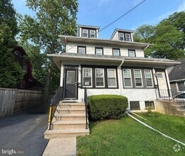 Building Photo - 34 Wilton St