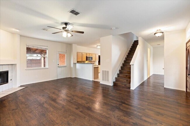 Foto del edificio - 1530 Cliff Creek Dr