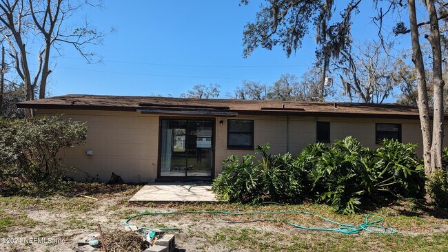 Building Photo - 280 Hollis Dr E