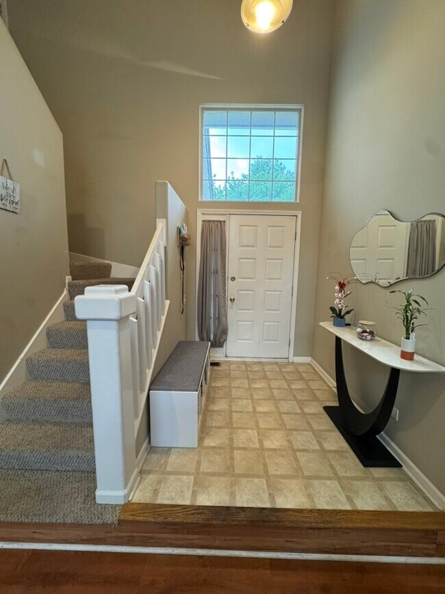 Foto del edificio - 1135 Wickfield Ct