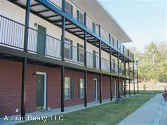 623 W Glenn Ave, Auburn, AL 36832 Room for Rent in Auburn, AL