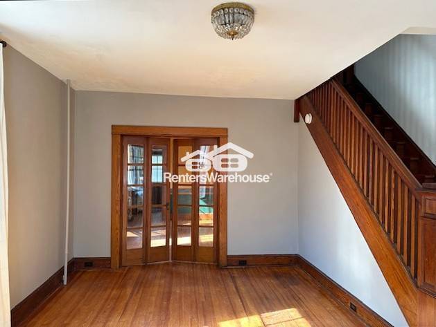 Foto del edificio - 400 Rossiter Ave