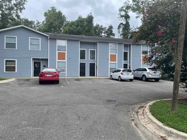 Foto del edificio - 2405 Jackson Bluff Rd