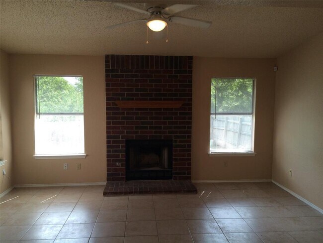 Foto del edificio - 13941 Maricella Ln