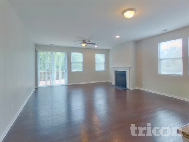 Foto del edificio - 1418 Kings Grove Dr