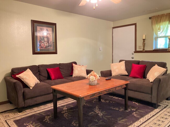 Foto del edificio - 435 Burdette Ct