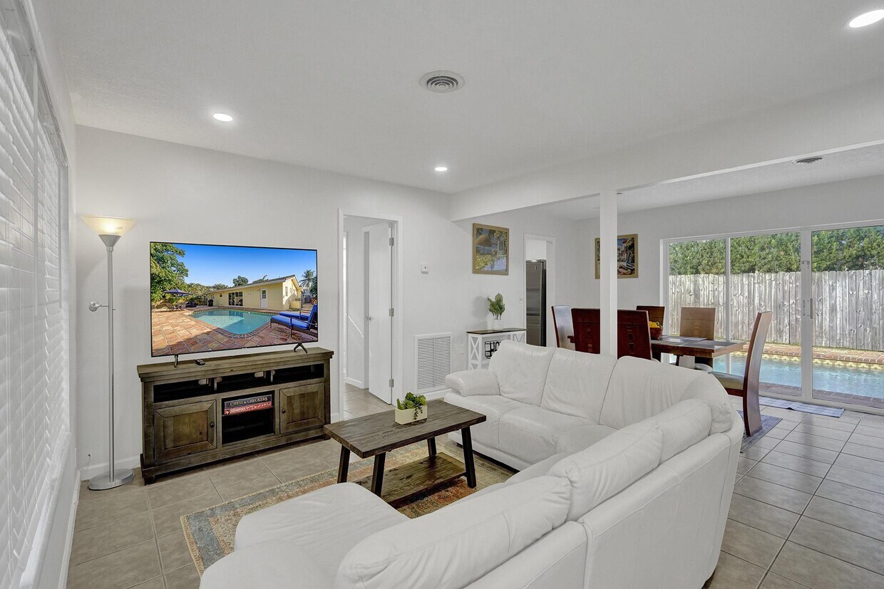 Foto principal - 1633 SE 5th Ct