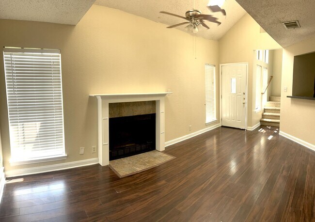 Foto del edificio - 12010 Grey Fawn Path