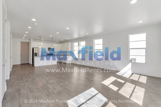 Building Photo - EV Friendly, Pool Access, Modern Luxury Sc...