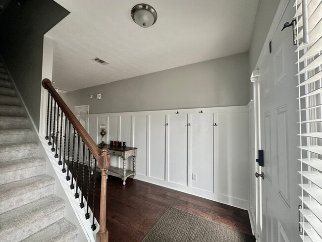 Foto del edificio - 9583 Yarbrough Rd