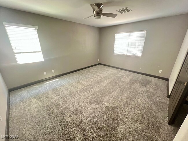 Building Photo - 604 Celso Ct