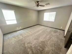 Building Photo - 604 Celso Ct