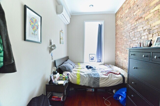 Foto del edificio - 382 Greene Ave