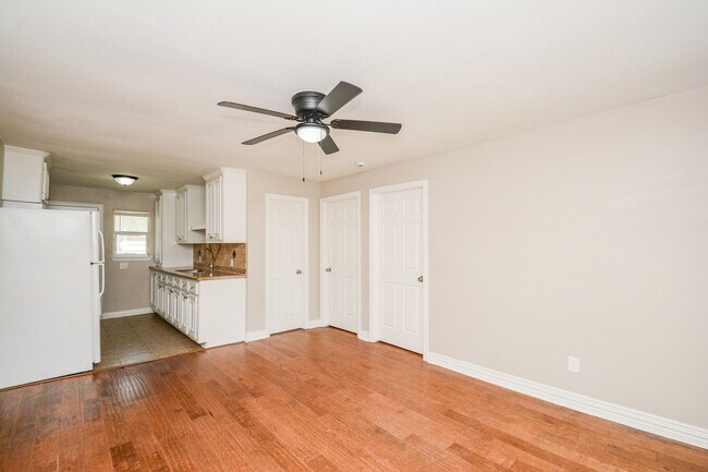 Foto del edificio - 6018 Collingsworth St
