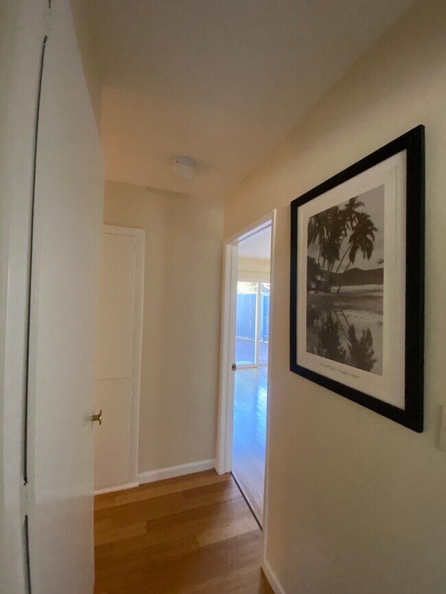 Foto del edificio - 5395 Dolores Ave