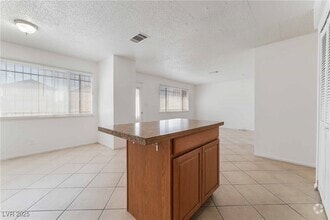 Building Photo - 1272 Lawry Ave